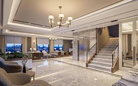 By Otel Niluefer